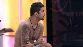 Pedro Scooby diz após Big Fone tocar no BBB 22: 'É sonho?'