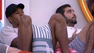Pedro Scooby questiona Eslovênia no BBB 22: 'Qual o seu jogo?'