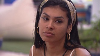 Pocah aconselha Camilla de Lucas: 'Mil vezes, dormir'