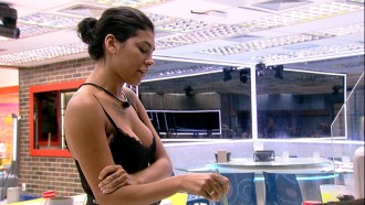 Pocah diz para Juliette no BBB21: 'O clima está estranho'