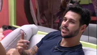 Rodrigo elogia Anitta no BBB 22: 'Tem que tirar o chapéu'