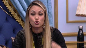 Sarah comenta sobre sister: 'É uma incognita'