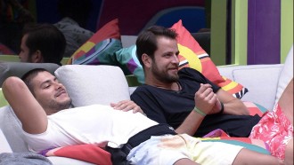 Sister desafia Arthur Aguiar a ir ao Paredão: 'Vamos eu e tu?'