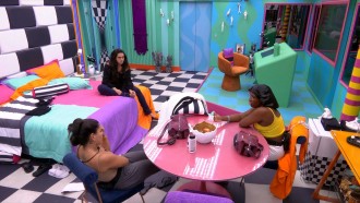 Sisters comentam primeiro Paredão de MC Bin Laden: 'Tá acuado'