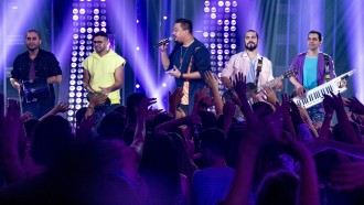 Sorriso Maroto leva pagode ao BBB 25 neste sábado (8)