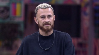 Tadeu Schmidt dá bronca em Fred durante o Jogo da Discórdia