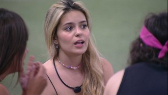 Thaís desabafa com brothers no BBB21: 'O povo subestima a gente'