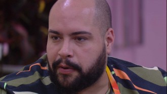 Tiago Abravanel fala sobre Naiara Azevedo: 'Ela tá bem chateada'