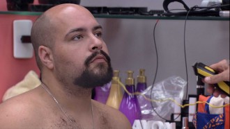 Tiago Abravanel muda o visual no BBB 22
