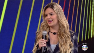 Tiago Leifert conversa com Viih Tube, 13ª eliminada do BBB21