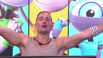 Vídeos do Raio-X de domingo, 23/2, do BBB 25