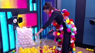 Vitória Strada cumpre Castigo do Monstro pela primeira vez