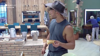 “Eu joguei o pão fora”, assume Diego Grossi para peões na cozinha