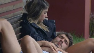 “Para de expor nosso relacionamento”, pede Lucas