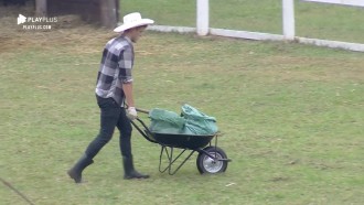 Guilherme Leão pega pesado na atividade das vacas