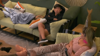 Ilha Record: Valesca diz que aliados podem abandonar Pyong Lee