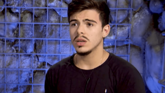 Thomaz quebra a cara com eliminação do Ilha Record: 'Desesperador'