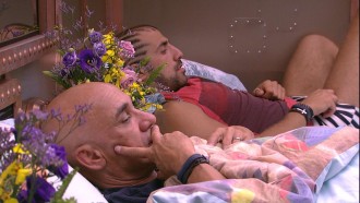 Kaysar aconselha Ayrton: 'Chefe, descansa'