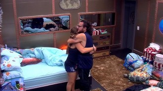 Patrícia declara voto: 'Vou indicar a Paula