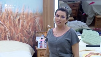 Peões criticam Andréa e Thayse dispara: ‘Prove que não é dondoca’