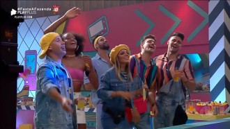 Peões curtem festa 'Anos 90' com show ao vivo de Salgadinho