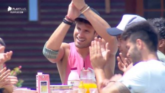 Peões fazem homenagem para mãe de Lucas Viana: 'Bebezona!'