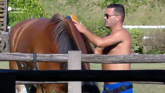 Rodrigo cuida de Lyon e elogia: 'Menino bonzinho'