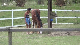 Sabrina conversa com Lyon após pensar que cavalo tinha ido embora