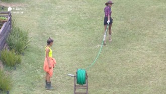 Sabrina critica Lucas: 'Pra que serve aqueles baitas braços dele?'