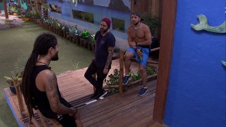 Viegas comenta possível ida ao Paredão: 'Só torce para eu não voltar'