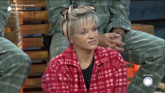 ‘Você é falso’, diz Andréa durante briga ao vivo com Phavanello