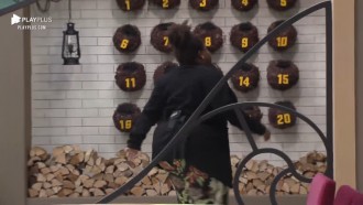 Jojo faz desabafo antes do banho