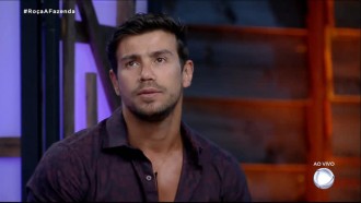 Mariano vota em Mirella - A Fazenda 12