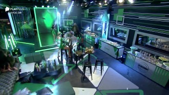 Peões colocam Lucas 