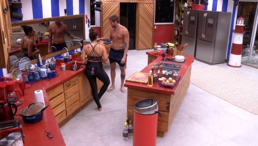 Breno grita: 'Bora, mãe, passear no Rio!'