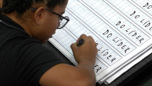 Após veto em Festa, Milena chama Jonas Sulzbach de 'imbecil' e ameaça: 'As suas que vão ser manchadas'