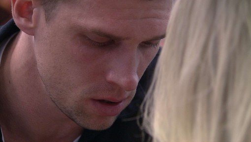 Cristian chora no BBB 23 e diz estar com raiva de brothers