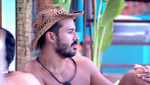 Emparedado, Mateus responde como se sente no BBB 25: 'Surtando'