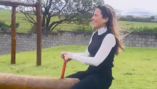 Encontro de ex-BBBs: Wanessa visita casa de Beatriz Reis