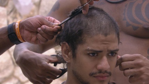 Gabriel Santana muda novamente o visual