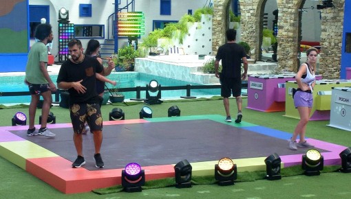 João Luiz é o sétimo a deixar a Prova do Líder Maratona de Dança C&A