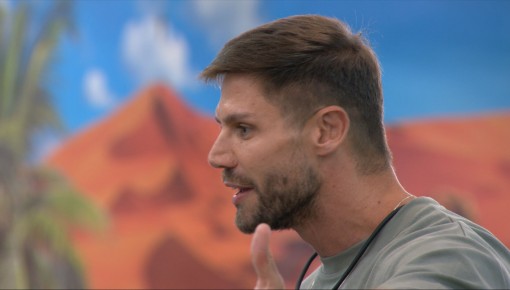 Jonas Sulzbach troca farpas com Ana Paula Renault e Juliano Floss