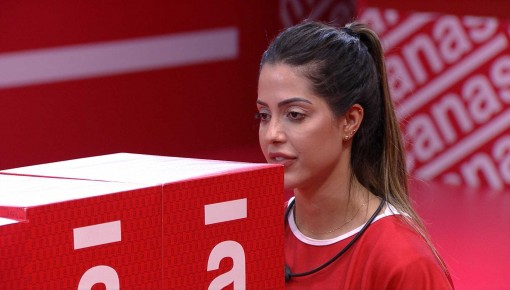 Laís comenta: 'Eles se empolgaram, eles viram que quase caiu'