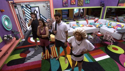 Maria comenta ‘Eslô recebeu planta’