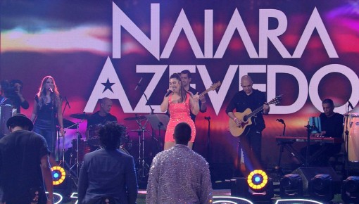 Naiara Azevedo surpreende brothers e canta na Final do BBB 22
