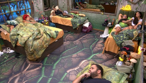 No BBB 24, sisters criticam risada de Davi: 'Forçadona'