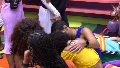 No Paredão, Jessilane e Natália choram no BBB 22
