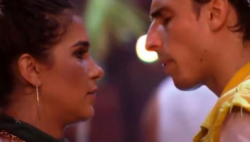 Felipe Prior comemora eliminação de Gizelly do ‘BBB20’