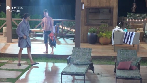 Jorge Sousa e Netto comentam clima tenso entre participantes