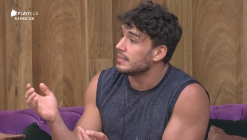 Lucas fala sobre usar maquiagem: ‘Confio no meu taco’